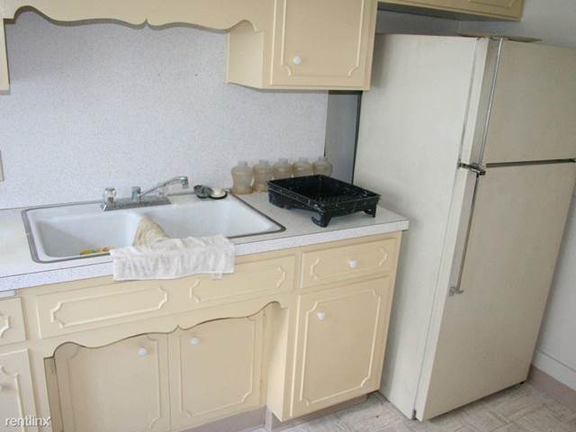 Carlton Apartments